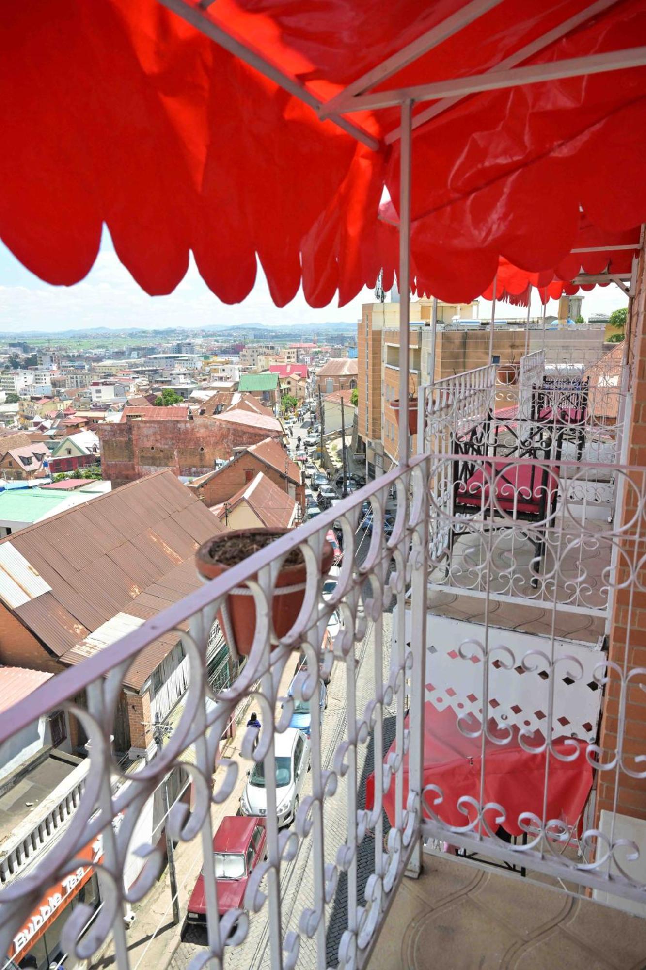 Hotel Brajas Антананариву Экстерьер фото