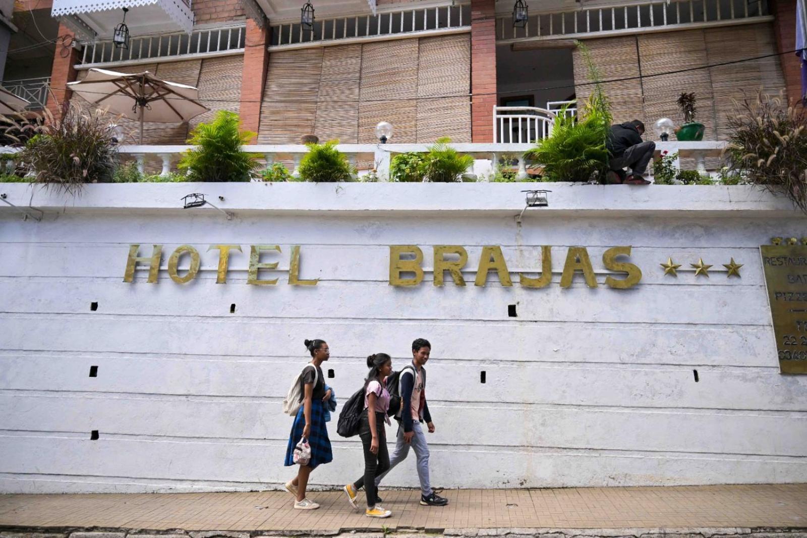 Hotel Brajas Антананариву Экстерьер фото
