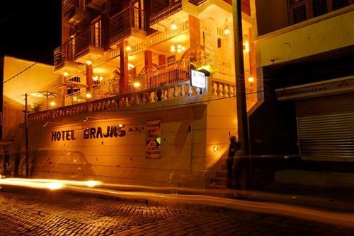 Hotel Brajas Антананариву Экстерьер фото